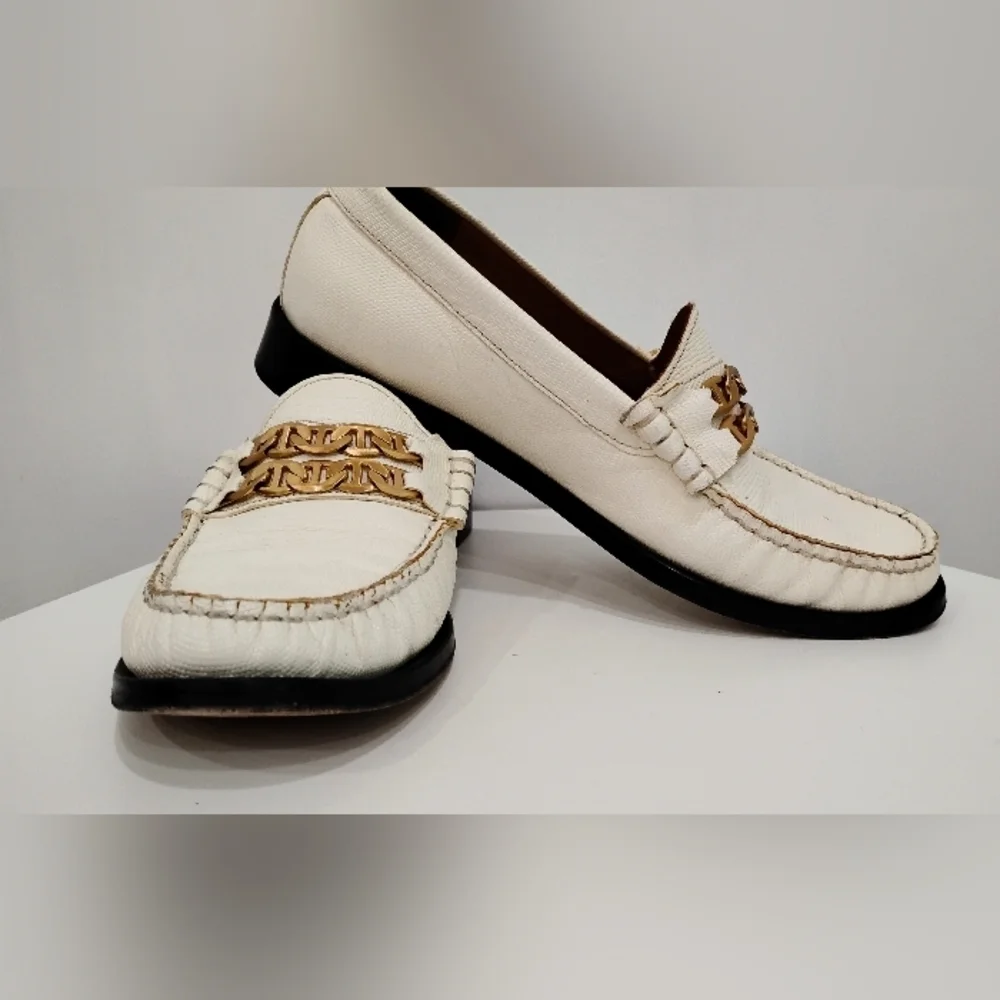 SANDRO PARIS PEBBLED WHITE LOAFERS